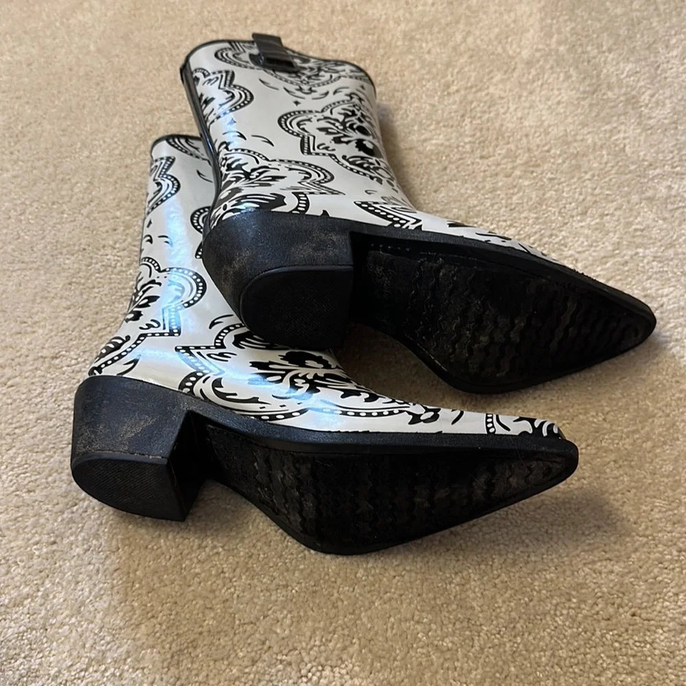 Fun Journee Collection rubber rodeo western cowgirl boots Size 7
